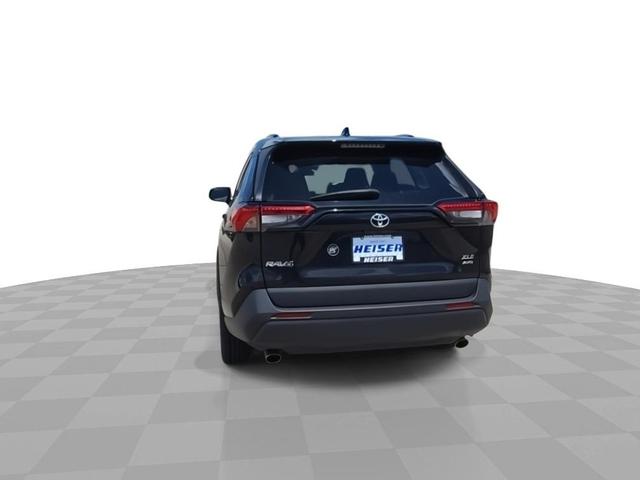 Photo of 2022 Midnight Black Metallic Toyota RAV4