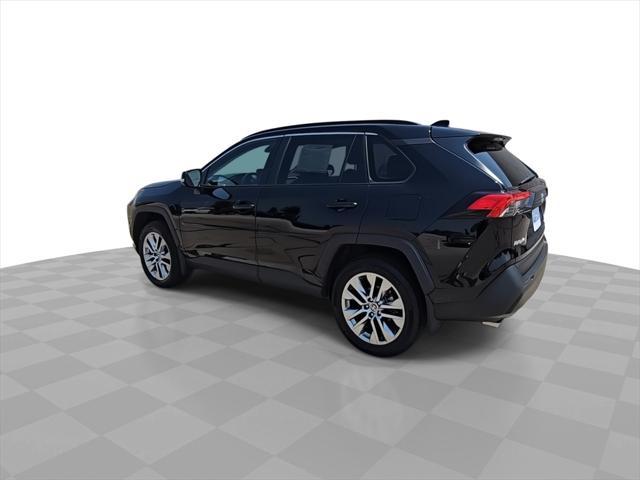 Photo of 2024 Midnight Black Metallic Toyota RAV4