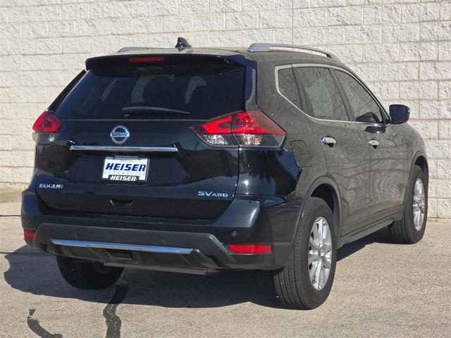 Photo of 2019 Magnetic Black Pearl Nissan Rogue