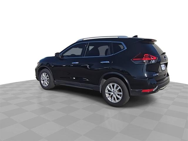 Photo of 2019 Magnetic Black Pearl Nissan Rogue