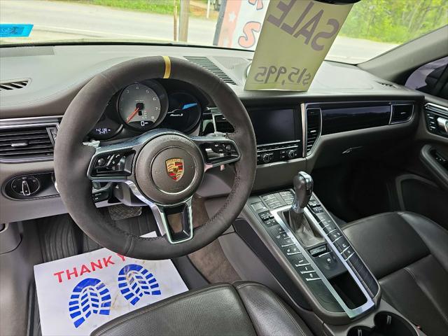 Photo of 2015 GRAY Porsche Macan