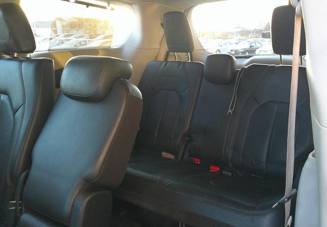 Photo of 2018 Black Chrysler Pacifica