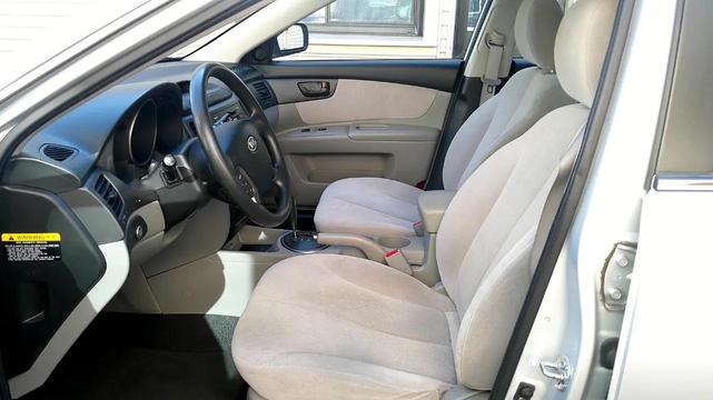 Photo of 2010 Silver Kia Optima