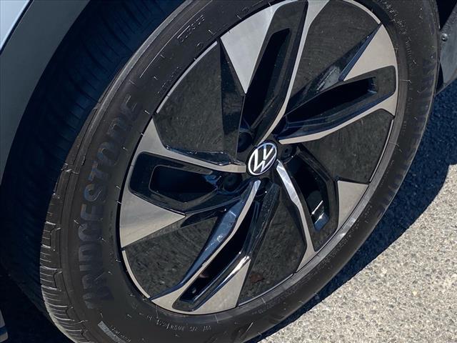 Photo of 2022 White Volkswagen ID.4