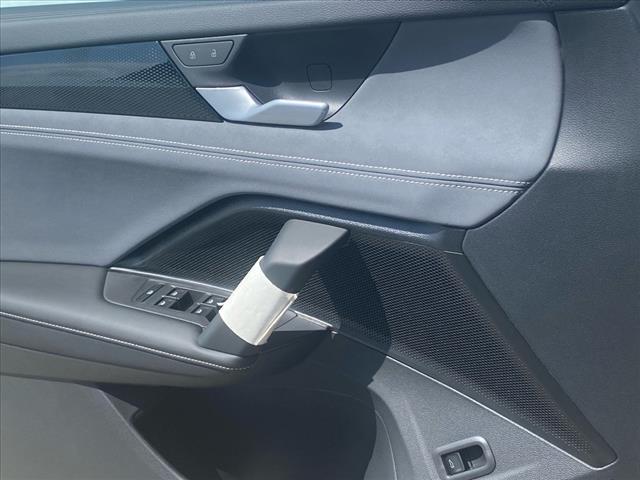 Photo of 2025 Opal White W/Bl Volkswagen Tiguan