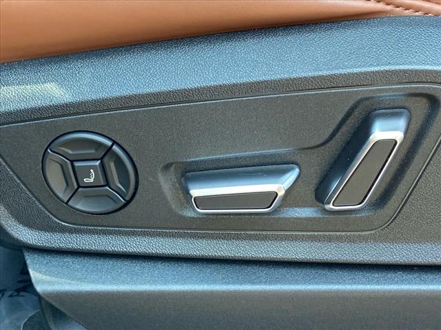 Photo of 2021 Blue Audi e-tron