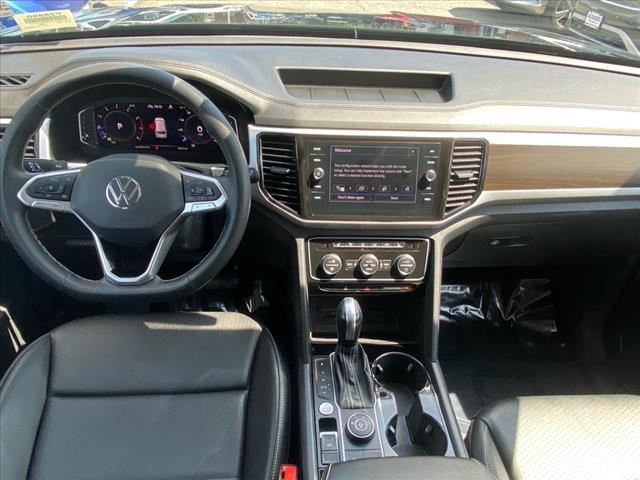 Photo of 2022 Racing Green Volkswagen Atlas