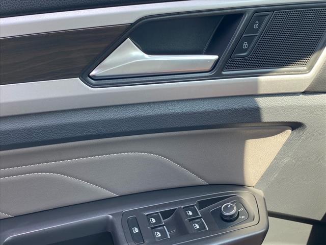 Photo of 2022 Racing Green Volkswagen Atlas