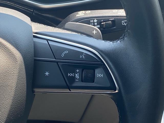 Photo of 2022 Galaxy Blue Metallic Audi Q7