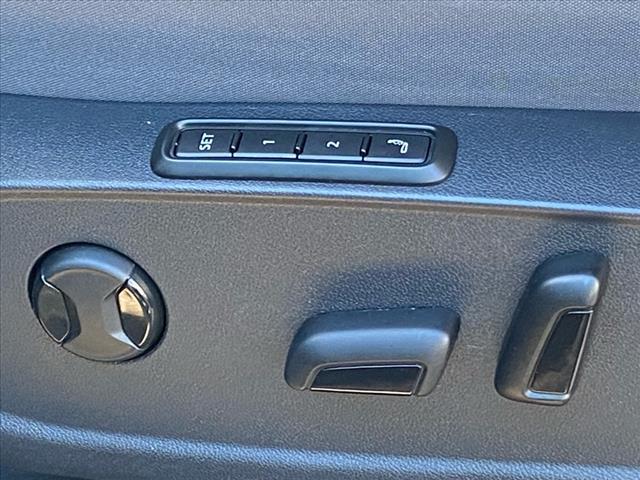 Photo of 2023 Deep Black Pearl Volkswagen ID.4