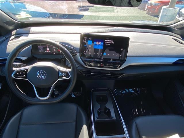 Photo of 2023 Deep Black Pearl Volkswagen ID.4