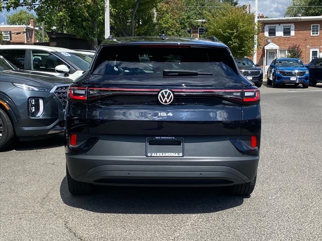Photo of 2024 Deep Black Pearl Volkswagen ID.4