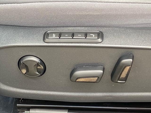 Photo of 2024 Deep Black Pearl Volkswagen ID.4