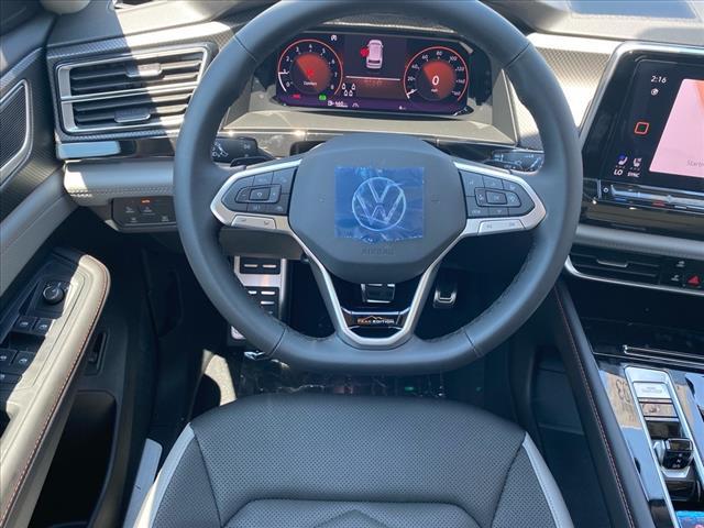 Photo of 2025 Avocado Green P Volkswagen Atlas
