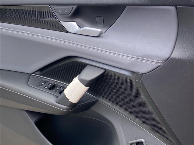 Photo of 2025 Sandstone Volkswagen Tiguan