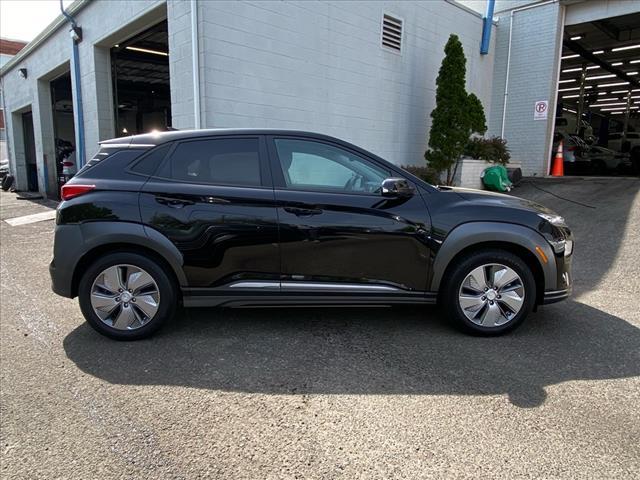 Photo of 2021 Ultra Black Hyundai KONA EV