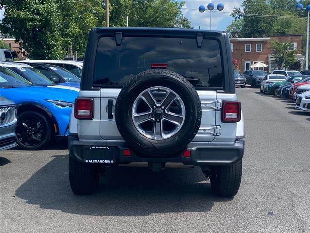 Photo of 2022 Silver Zynith Clearcoat Jeep Wrangler Unlimited