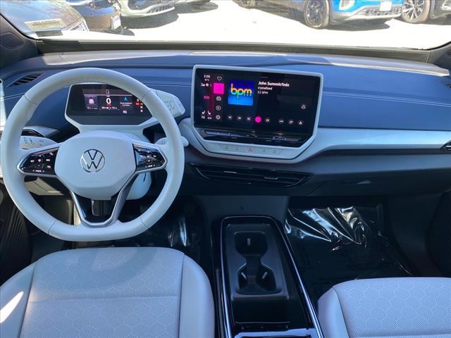 Photo of 2023 Opal White Pearl Volkswagen ID.4
