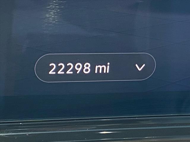 Photo of 2023 Opal White Pearl Volkswagen ID.4