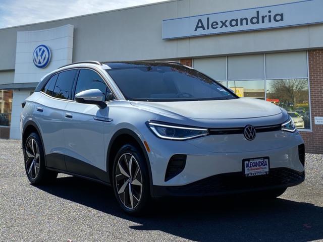 Photo of 2023 Opal White Pearl Volkswagen ID.4