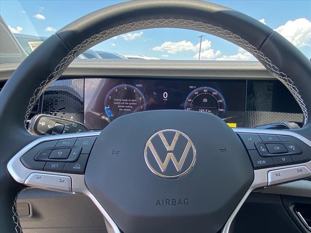 Photo of 2025 Platinum Gray Volkswagen Tiguan