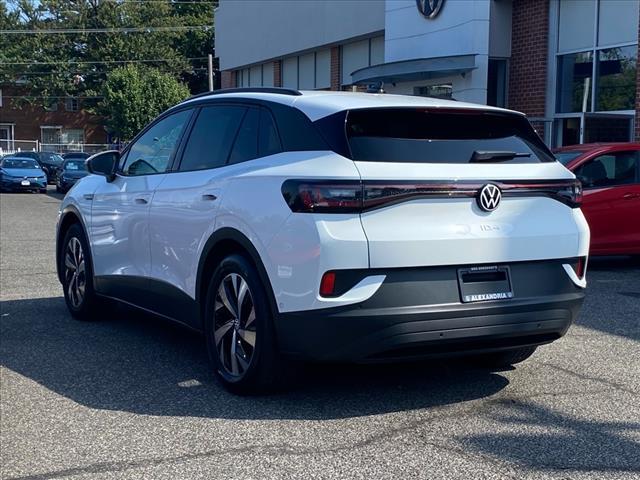 Photo of 2023 Pure White Volkswagen ID.4