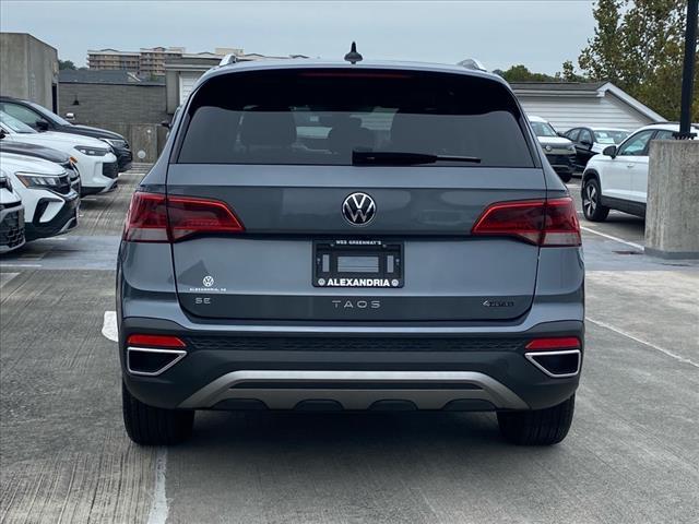 2022 Volkswagen Taos SE photo 3
