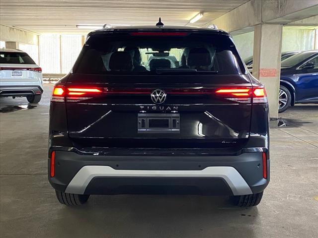 Photo of 2025 Deep Black Pearl Volkswagen Tiguan