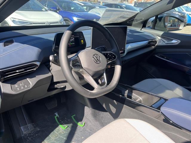 Photo of 2025 Deep Black Pearl Volkswagen ID.4