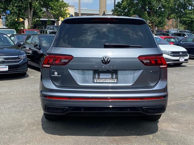 Photo of 2022 Platinum Gray Metallic Volkswagen Tiguan
