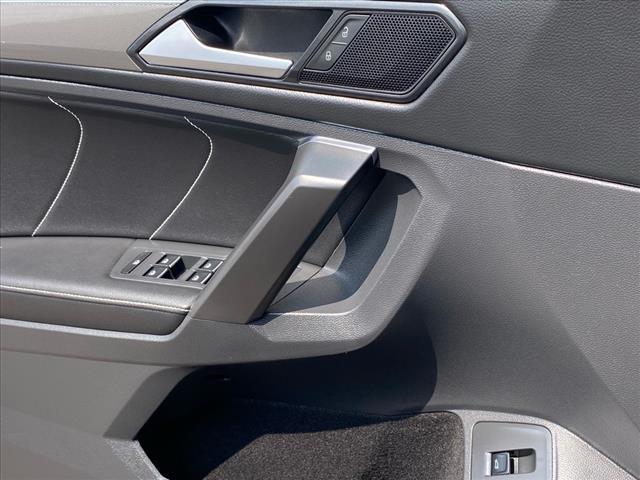 Photo of 2022 Platinum Gray Metallic Volkswagen Tiguan
