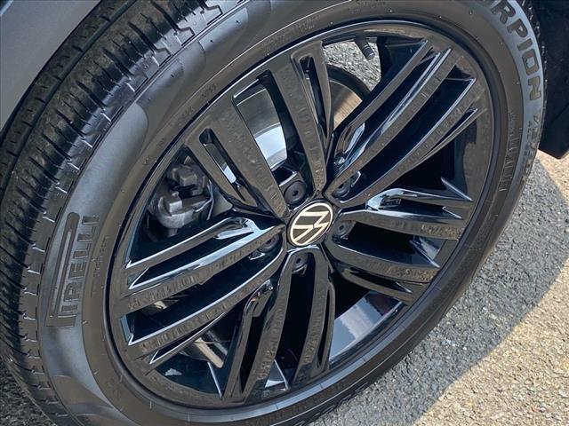 Photo of 2022 Platinum Gray Metallic Volkswagen Tiguan
