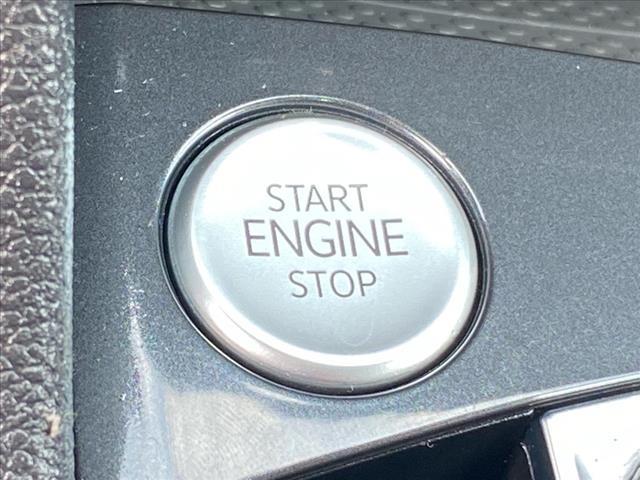 Photo of 2022 Platinum Gray Metallic Volkswagen Tiguan