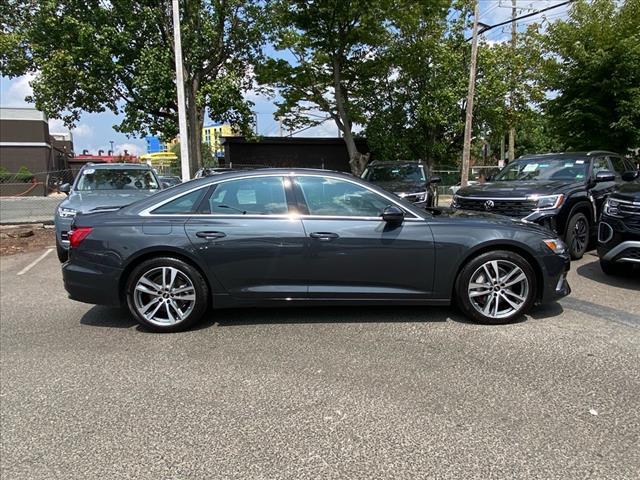 Photo of 2022 Gray Audi A6