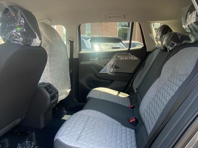 Photo of 2025 Platinum Gray Volkswagen Tiguan