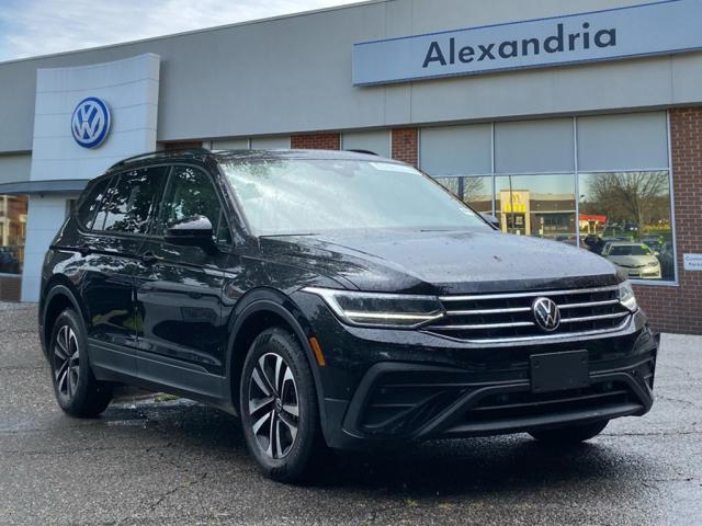 Photo of 2023 Deep Black Volkswagen Tiguan