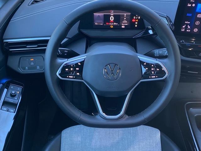 Photo of 2023 Pure White Volkswagen ID.4