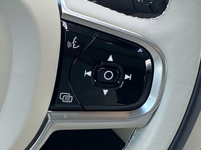 Photo of 2023 Grey Volvo XC90