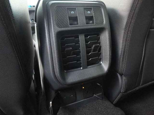 Photo of 2025 Oxford White Ford Bronco