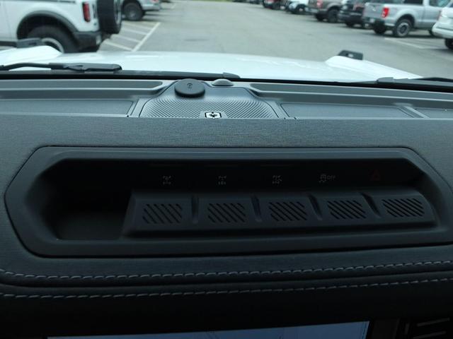 Photo of 2025 Oxford White Ford Bronco