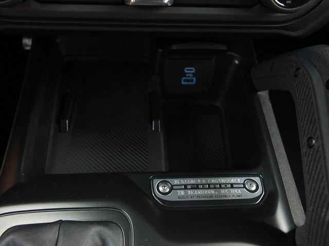 Photo of 2025 Oxford White Ford Bronco