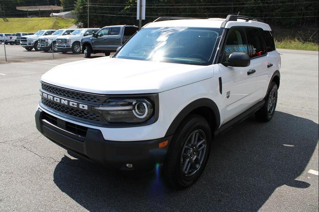 Photo of 2025 Oxford White Ford Bronco Sport