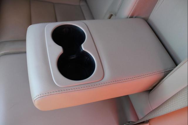 Photo of 2019 Slate Blue Pearlcoat Jeep Grand Cherokee