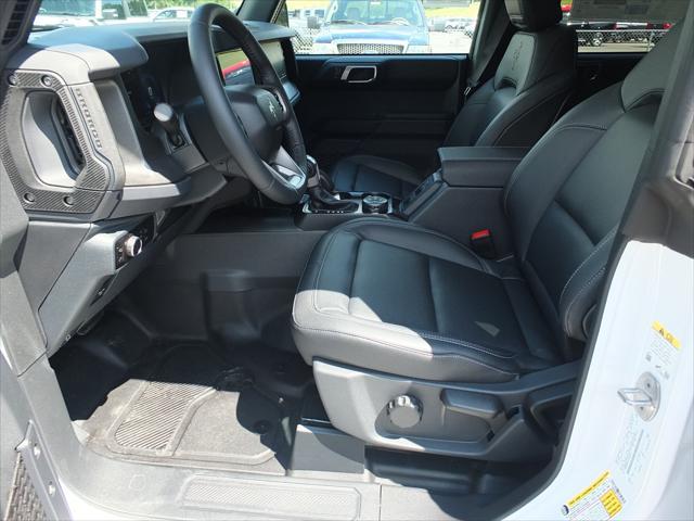 Photo of 2025 Oxford White Ford Bronco