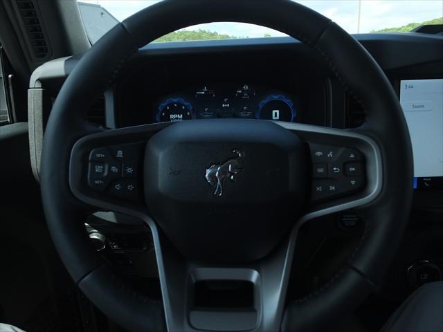 Photo of 2025 Oxford White Ford Bronco
