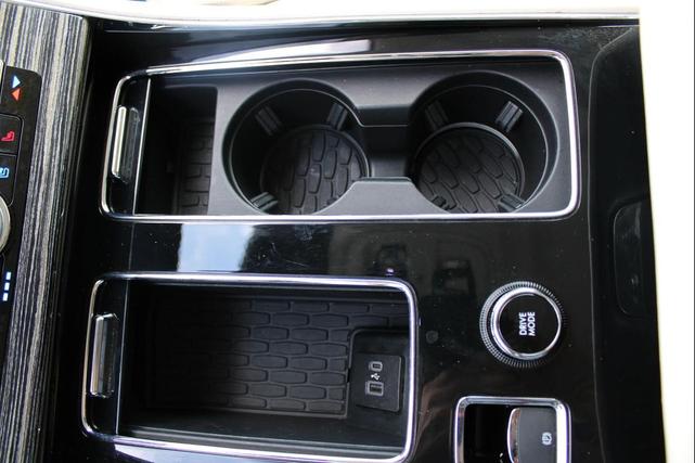 Photo of 2021 Silver Radiance Lincoln Aviator