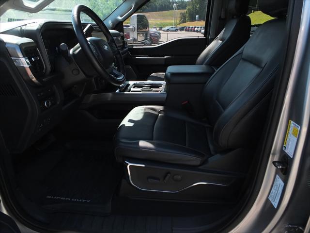 Photo of 2023 Silver Metallic Ford F-450