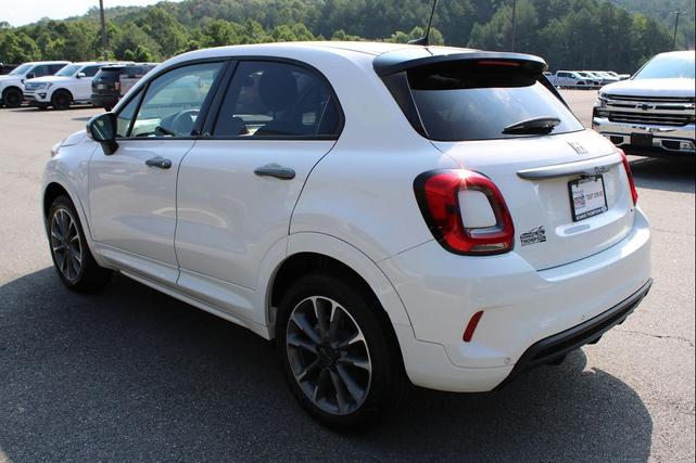 Photo of 2023 Bianco Gelato (White Clearcoat) FIAT 500X