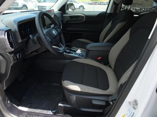 Photo of 2025 Oxford White Ford Bronco Sport