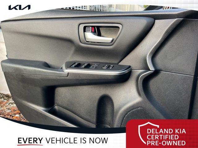 Photo of 2017 Predawn Gray Mica Toyota Camry